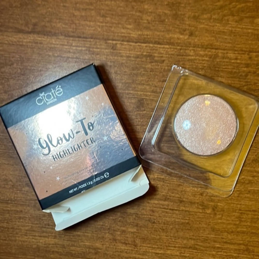 CIATE Glow-To Highlighter (Deluxe Sample Size)